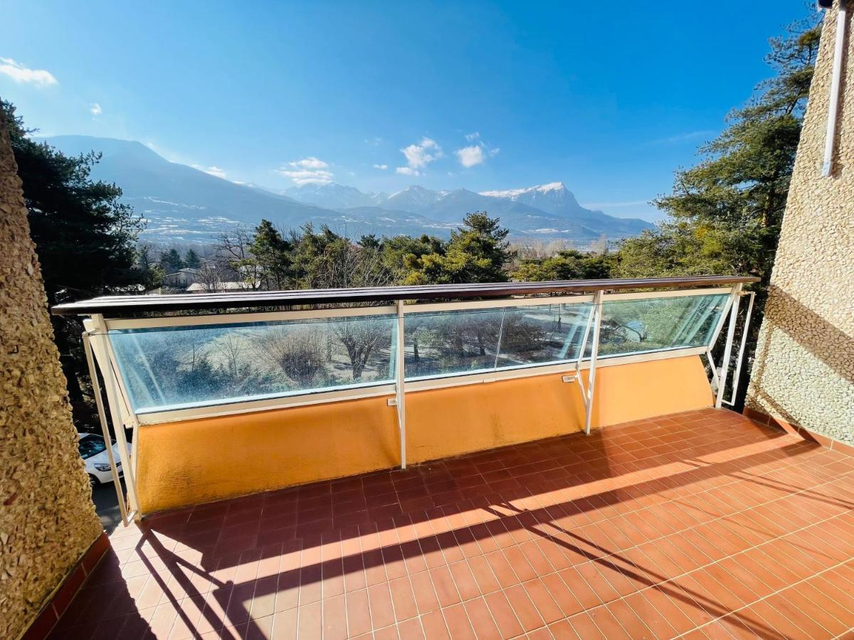 Appartement rénové à 200m de la plage + garage Embrun Extérieur photo